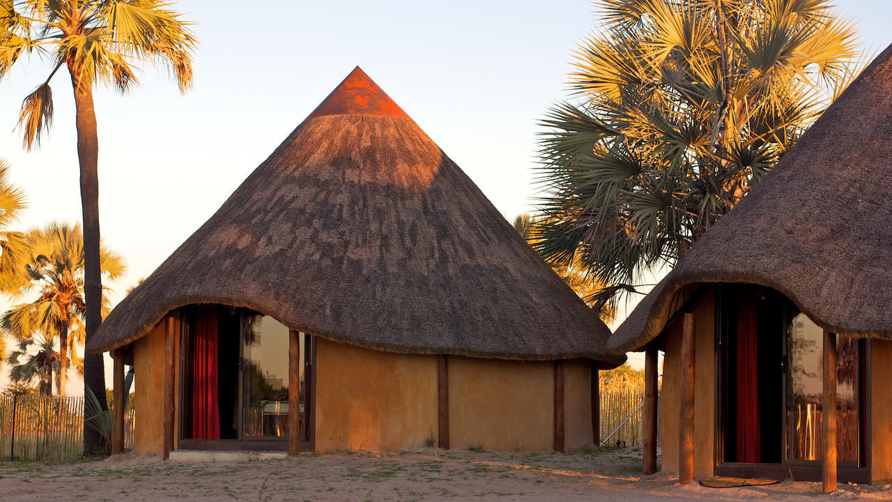 Ongula Village Homestead Lodge Omupumba Buitenkant foto